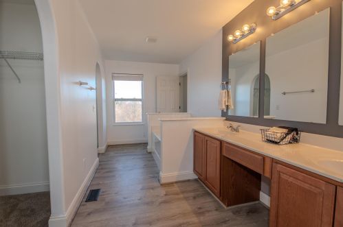 4500 Orangeberry Dr, Darbydale OH  43123-7924 exterior