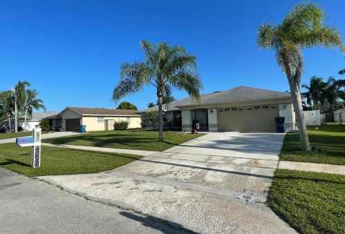 212 Salzedo St, West Palm Beach, FL 33411-1020