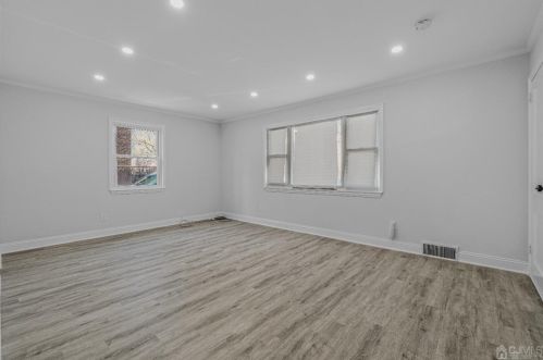 154 Midland Pl, Newark NJ  07106-3311 exterior