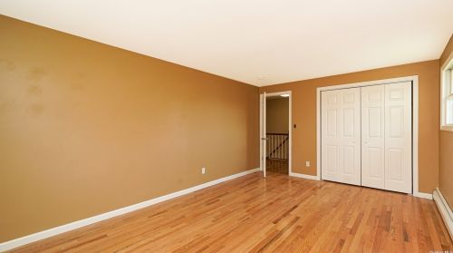 2092 Skipper Ct, North Bellmore NY  11710-3011 exterior