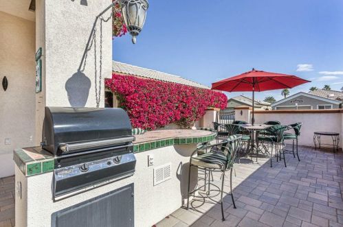 43997 Medinah Dr, Indio, CA 92201-8901