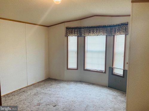 655 Lilac Dr, Smithville PA  17560-9686 exterior