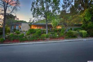 1731 Pacific Ave, Glendale, CA 91202-1108
