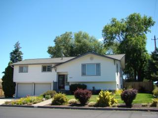 1474 17th St, Eagle Crest, OR 97756-2921