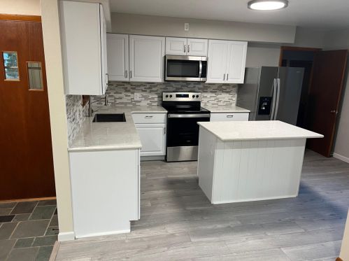 1215 American Ave, Waukesha WI  53188-4930 exterior