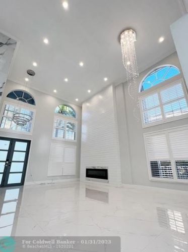 3591 177th Ave, Hollywood FL  33029-1666 exterior