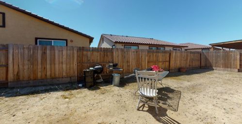 2479 Mountainside Dr, Los Banos CA  93635-8825 exterior