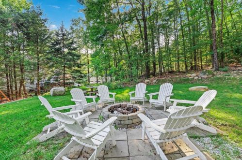 17 Meetinghouse Rd, Keene NH  03431-2065 exterior