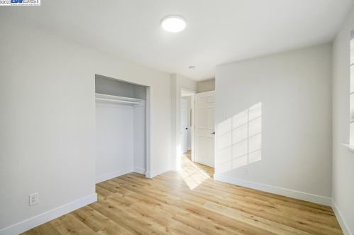 2954 Clearland Cir, West Pittsburg CA  94565-3243 exterior