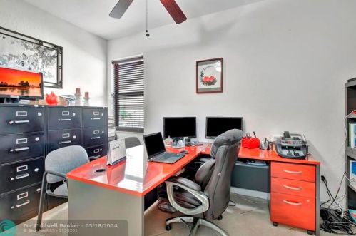 5098 168 Ave, Hollywood FL  33027-4913 exterior