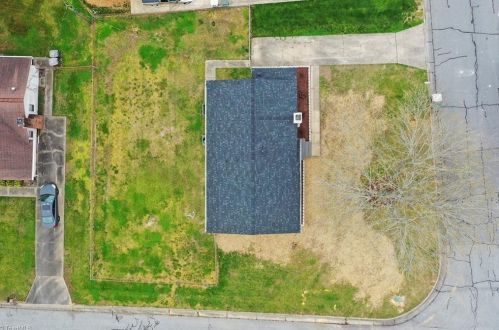 2601 Daye Dr, Greensboro NC  27406-6205 exterior