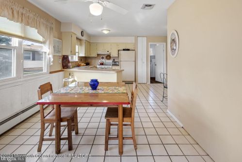 10 Lowell Ct, Bricktown NJ  08724-2423 exterior