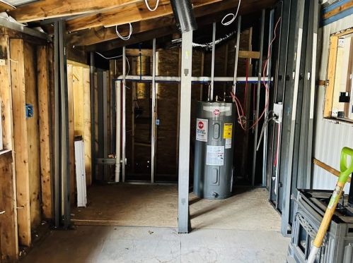 250 Gulf Rd, Northwood NH  03261-4003 exterior