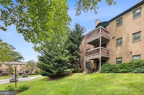 101 Paladin Dr, Wilmington, DE 19802-1716