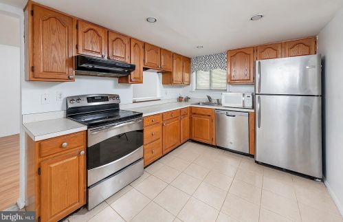 105 Harvest Rd, Swedesboro NJ  08085-1426 exterior