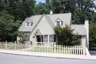 214 Westwood Dr, Mc Minnville, TN 37110-2432