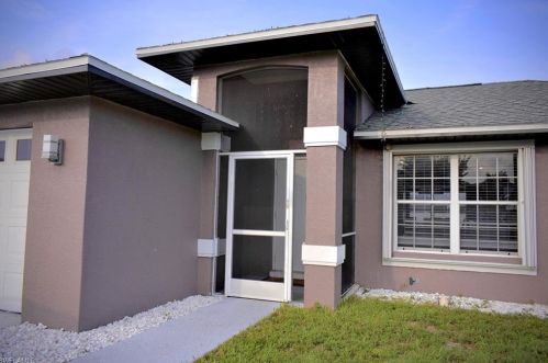 4007 1st Pl, Cape Coral, FL 33904-8301