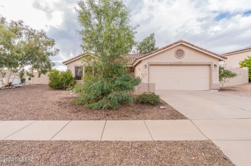 7498 Giachery Ave, Tucson AZ  85747-5613 exterior