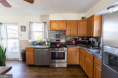 307 Veterans Dr, Palmyra NJ  08065-2319 exterior