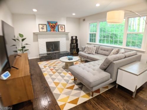 163 Van Houton Ave, Chatham Township, NJ 07928-1242
