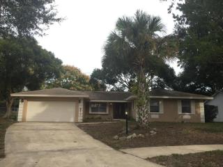 2641 Driftwood Dr, Titusville, FL 32780-5912