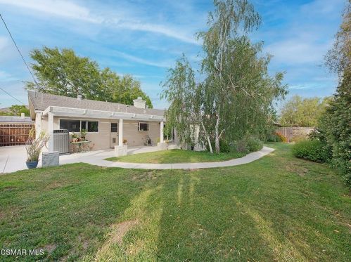 2861 Dalhart Ave, Simi Valley, CA 93063-1913