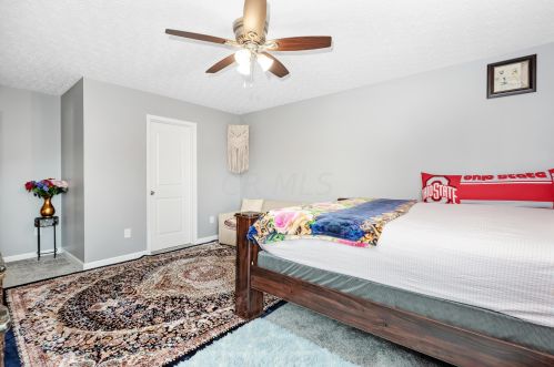 104 Glen Crossing Dr, Pataskala OH  43062-7090 exterior