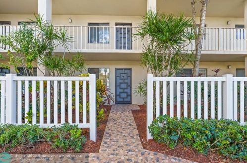 14476 Amberly Ln, Delray Beach, FL 33446-2932