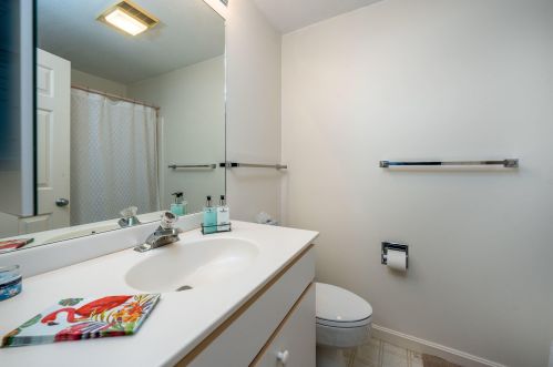 36 Kates Path, Yarmouth MA 02675-1448 exterior