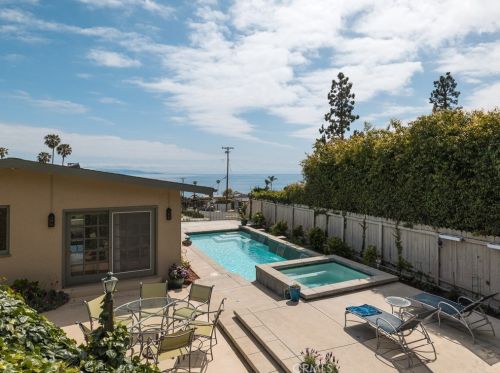4121 Dauntless Dr, Palos Verdes Estates CA 90275-6013 exterior