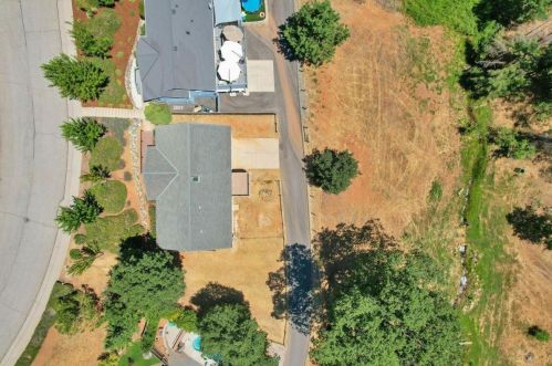 208 Horizon Cir, Grass Valley CA  95945-9715 exterior