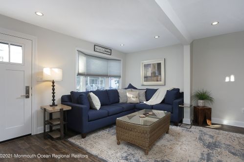 458 Center Ave, Middletown NJ  07748-5369 exterior