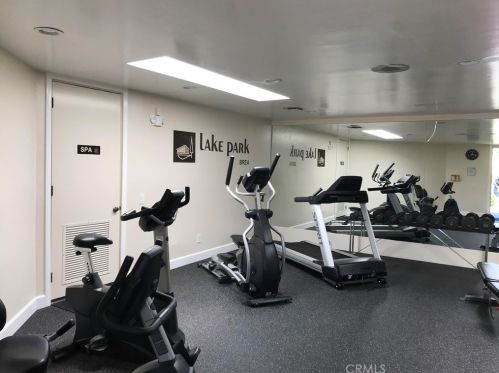 616 Crest Lake Cir, Brea CA  92821-2808 exterior
