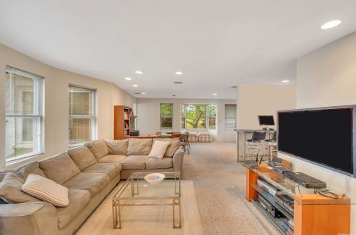 72 Meadow Dr, Woodsburgh NY  11598-2220 exterior
