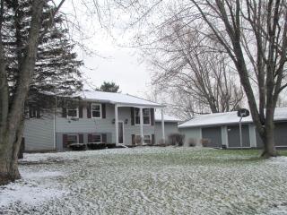 624 Viney Rd, Belleville, WI 53508-9531