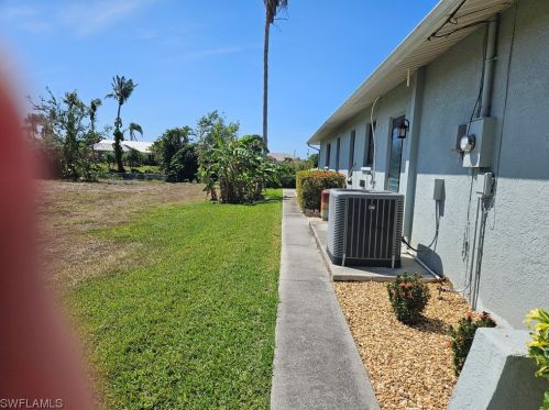 308 15th St, Cape Coral, FL 33909-1255
