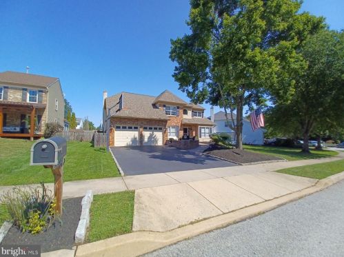 241 Freeland Dr, Collegeville, PA 19426-2686