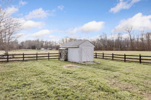 880 Lubeck Dr, Saint Martin OH  45118-9449 exterior