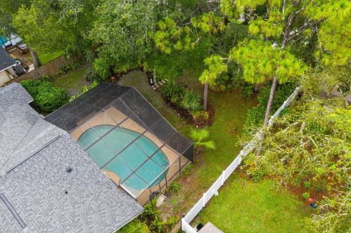 715 Endeavour Dr, Casselberry, FL 32708-5168