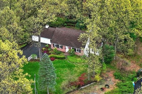 387 Brewster Rd, Bristol, CT 06010-5277