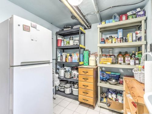 86-33 Winchester Blvd, Jamaica NY  11426-2100 exterior