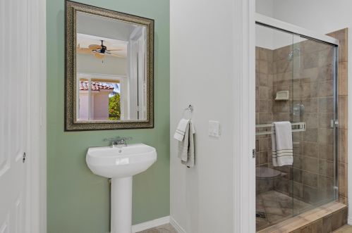 56430 Muirfield Vlg, La Quinta CA  92253-7648 exterior