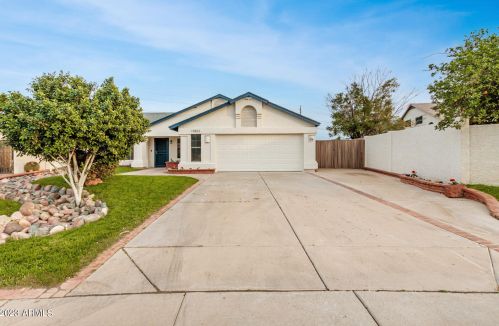 19823 43rd Dr, Glendale, AZ 85308-7394