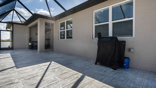 3411 4th St, Cape Coral FL  33993-0056 exterior