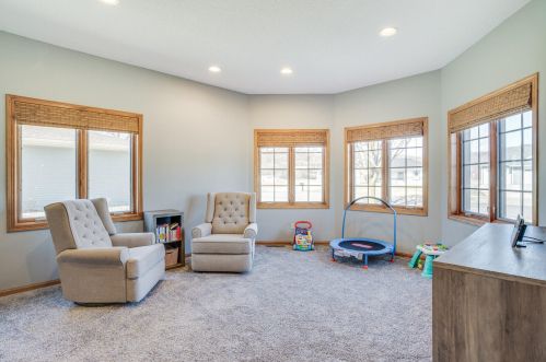 5230 Creekside Pl, La Crosse WI  54601-2296 exterior