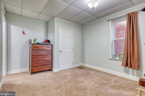 137 East St, Spring Grove PA  17362-1215 exterior