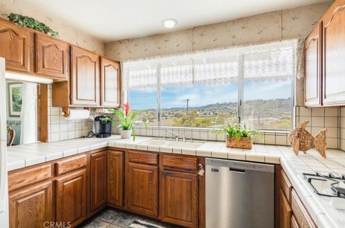 4808 Vanderhill Rd, Torrance CA  90505-4340 exterior