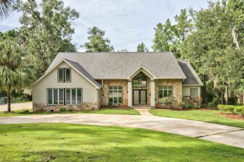 1001 Summerbrooke Dr, Tallahassee FL  32312-6703 exterior