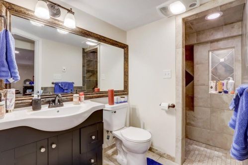 1123 50, Milwaukee WI 53214-3530 exterior