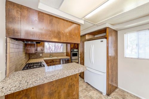 804 Cerise Ave, Torrance CA  90503-5207 exterior